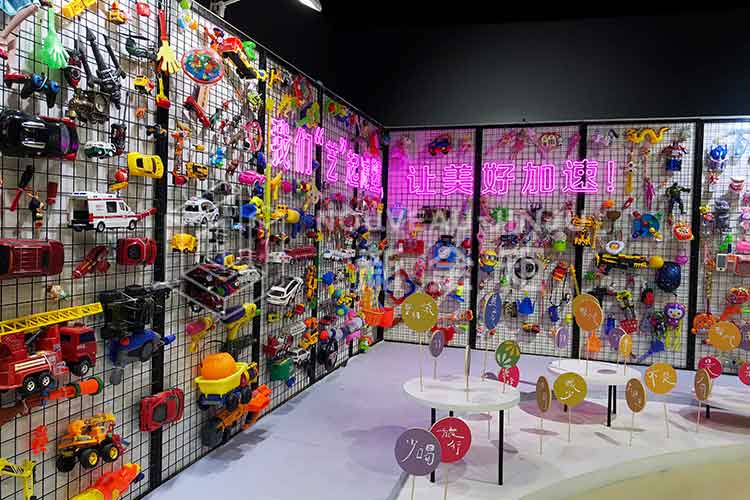 上?？萍拣^-塑料紀(jì)3